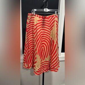 224. Lino USA Stylish Red and Tan Patterned Skirt